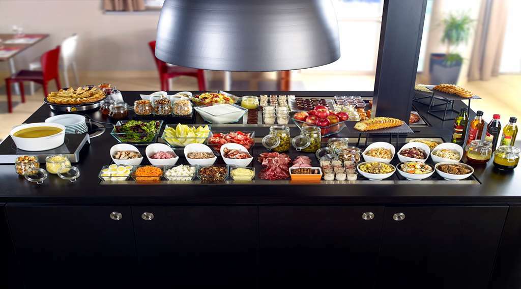 Hotel Campanile Pontarlier Ristorante foto